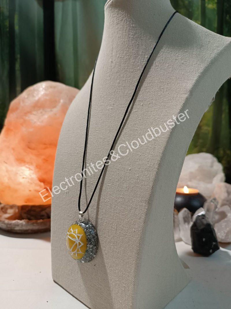 Colgante o llavero Eelectronite Chakra Plexo Solar formato Semiesfera - Imagen 3
