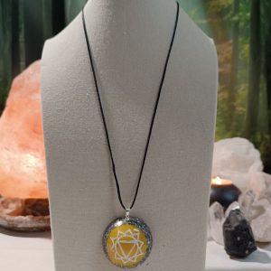 Colgante o llavero Eelectronite Chakra Plexo Solar formato Semiesfera