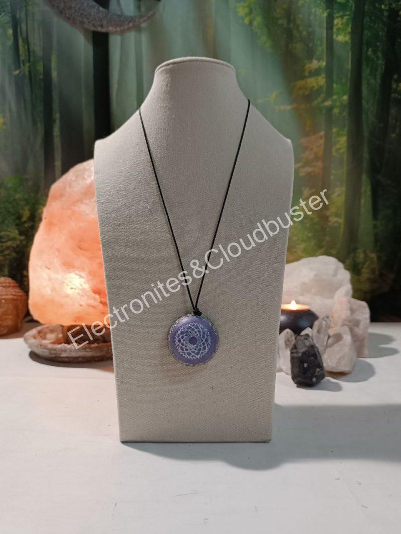 Colgante o llavero Electronite Chakra Corona formato Semiesfera - Imagen 4