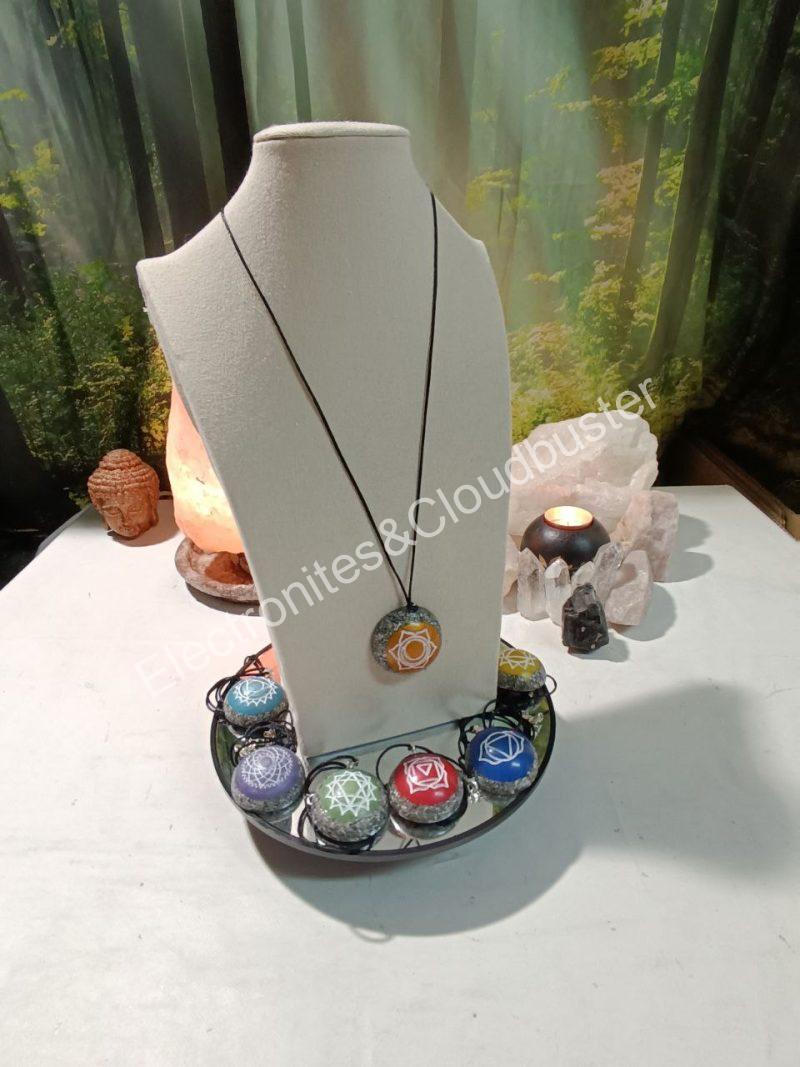 Colgante o llavero Electronite Chakra Sacro formato Semiesfera - Imagen 4