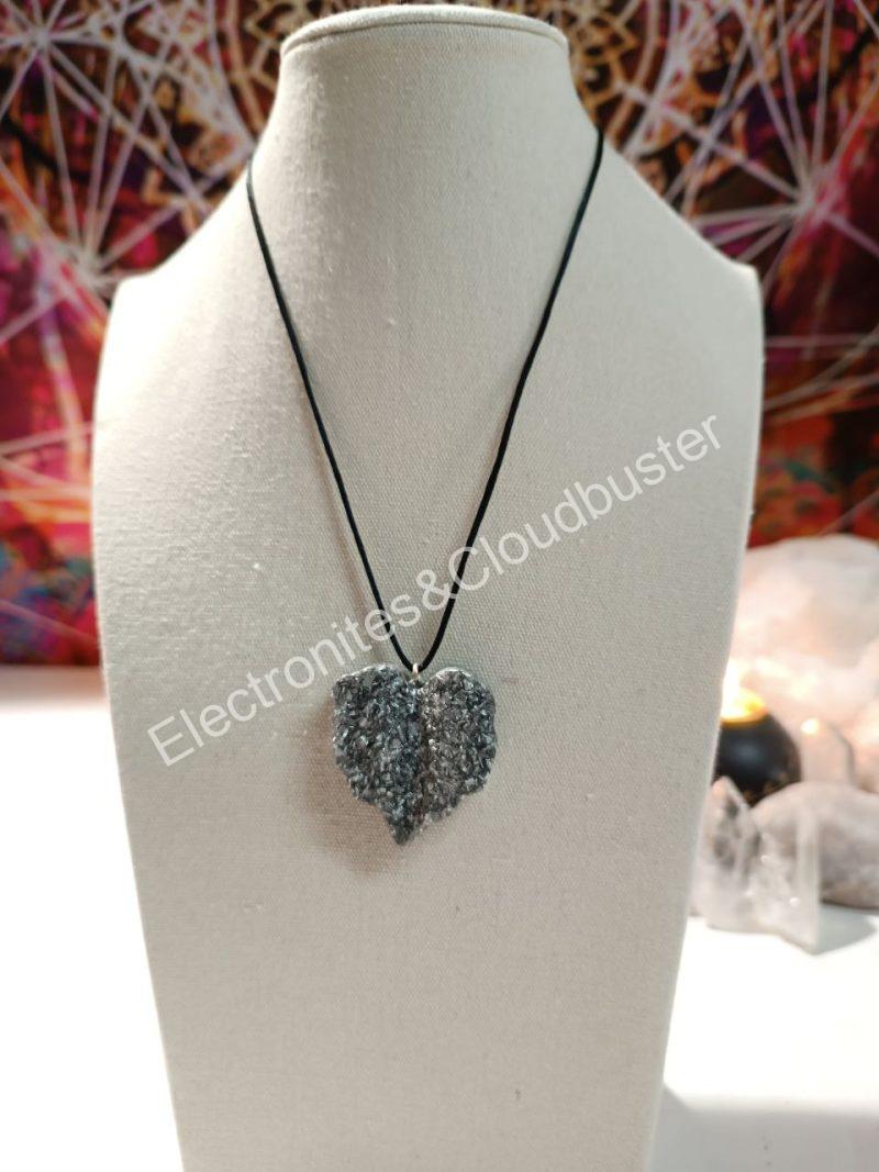 Colgante Hoja Corazón de Electronite