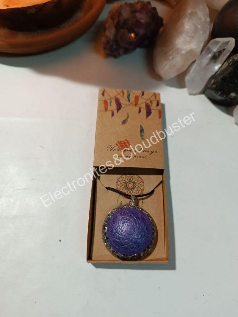 Colgante o llavero Electronite Chakra Corona formato Semiesfera - Imagen 5