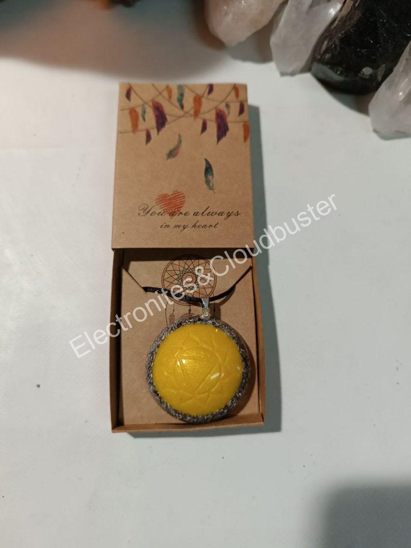 Colgante o llavero Eelectronite Chakra Plexo Solar formato Semiesfera - Imagen 5
