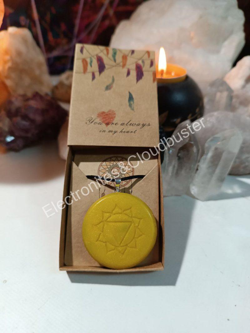 Colgante o llavero Electronite Chakra Plexo Solar formato Semicírculo - Imagen 6