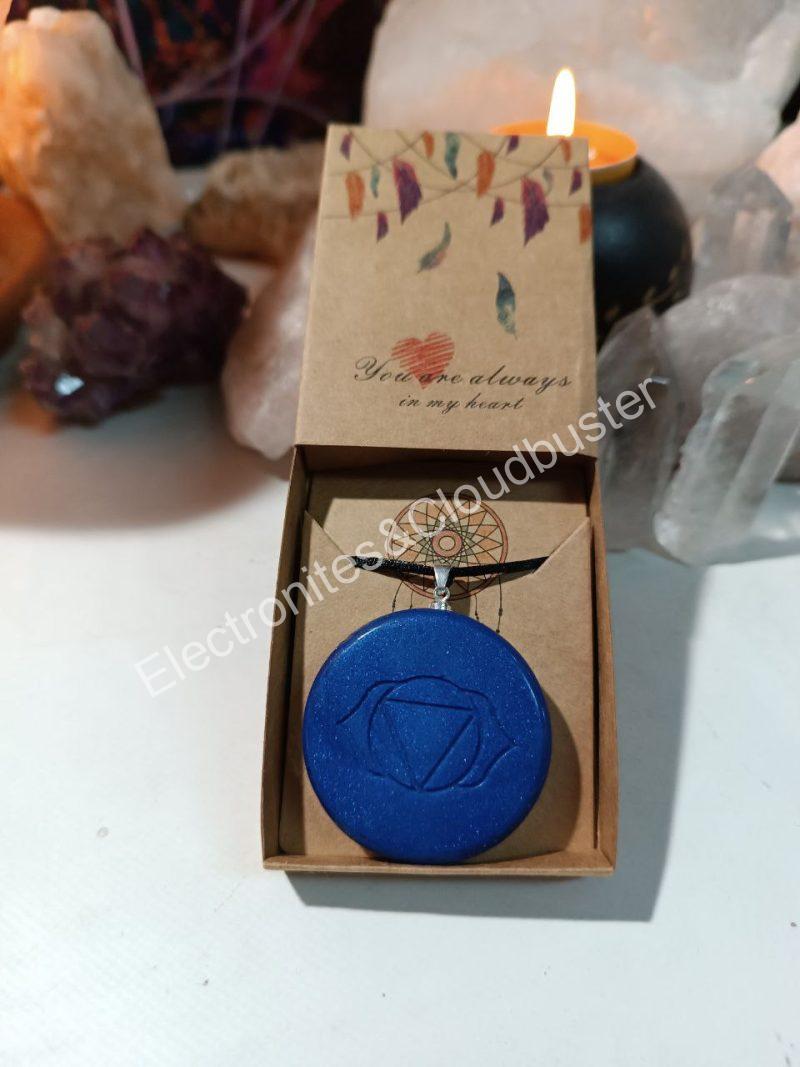 Colgante o llavero Electronite Chakra Tercer Ojo formato Semicírculo - Imagen 6