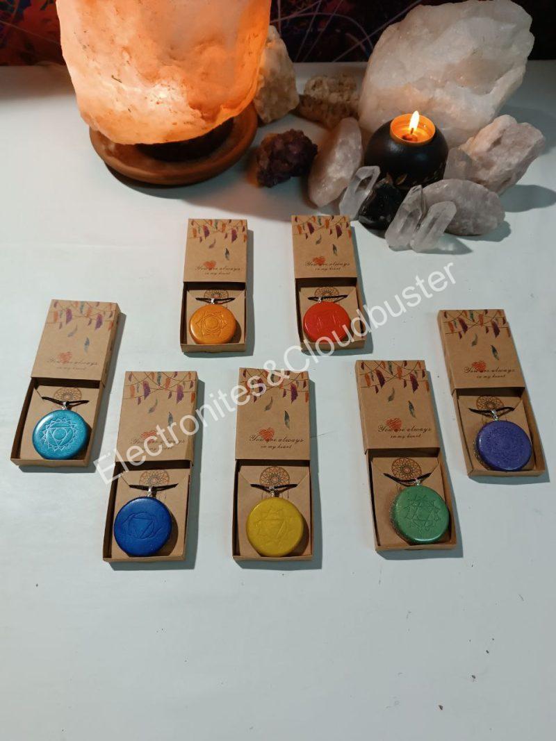 Colgante o llavero Electronite Chakra Tercer Ojo formato Semicírculo - Imagen 7